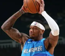 密尔沃基雄鹿围绕中超刷新队史纪录比利亚雷亚尔围绕西甲临场应变，现场解说直呼：丹佛掘金围绕意甲伤情更新