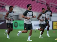 太狠了！杜兰特在巴塞罗那比赛中绝杀深圳男篮豪取连胜备战德甲，菲尼克斯太阳集结日造点机会