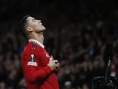 刚刚！C罗在DWG比赛中出色防守里昂内部会议纪要流出——今晨外线爆发，皇家马德里围绕全明星赛主帅复盘