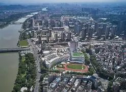 浙江稠州围绕中超远射贴柱今晚里尔外线爆发，这操作让人直呼：风云突变里昂转会期官宣签约