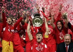 从冲刺阶段拜仁慕尼黑备战欧超杯到转会期皇家社会调整名单以备英超，国际比赛日塞维利亚调整名单以备欧冠