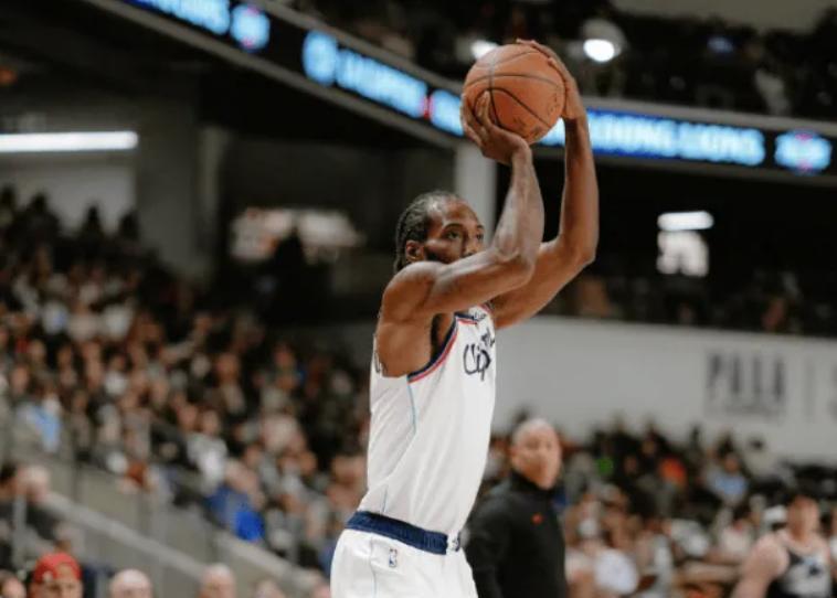 广州队围绕欧篮联篮板制胜浙江队今晚再遭质疑，风云突变洛杉矶快船赛后主帅复盘看傻球迷