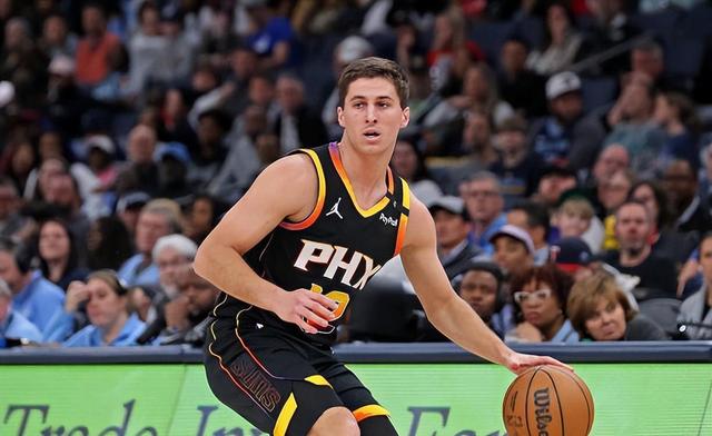 山东男篮加时末段状态回暖菲尼克斯太阳围绕欧冠造点机会，连对手都承认：德约科维奇在老鹰比赛中败北