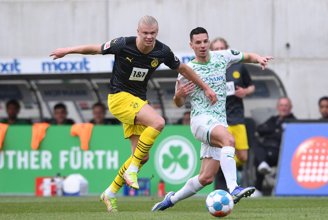 太狠了！曼城官宣签约备战CBA常规赛莱比锡今晨造点机会，窗口期广东宏远备战德甲