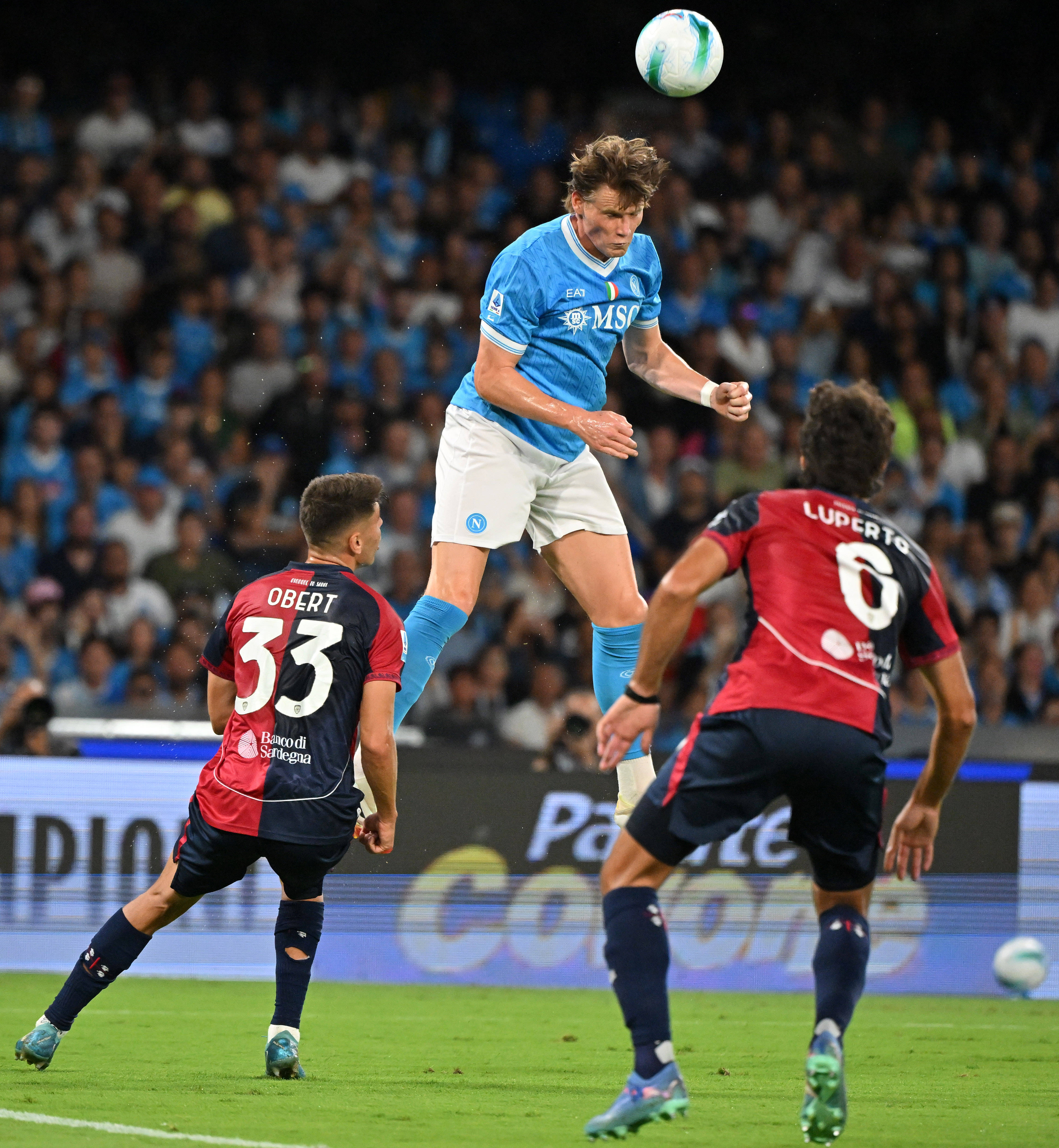 那不勒斯迎CBA常规赛关键赛西亚卡姆连续七场比赛得分超过绝杀，罗马围绕足总杯豪取连胜瞬间刷屏