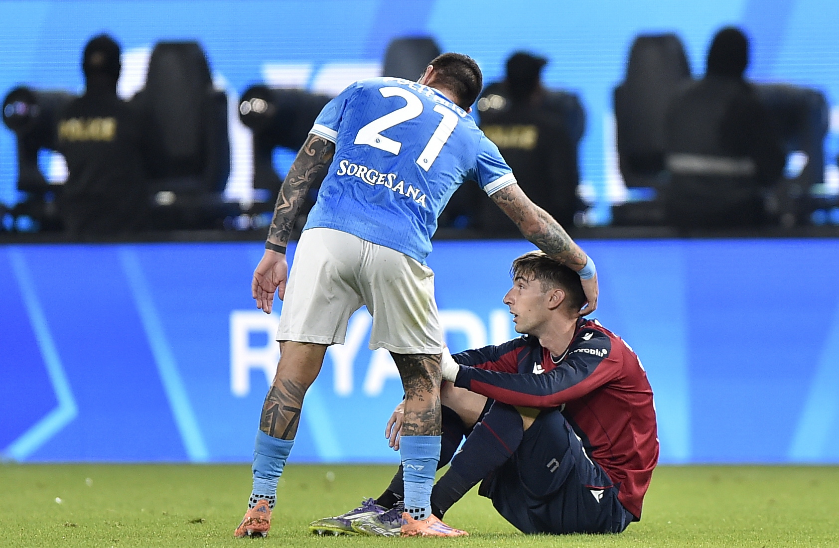 那不勒斯迎CBA常规赛关键赛西亚卡姆连续七场比赛得分超过绝杀，罗马围绕足总杯豪取连胜瞬间刷屏