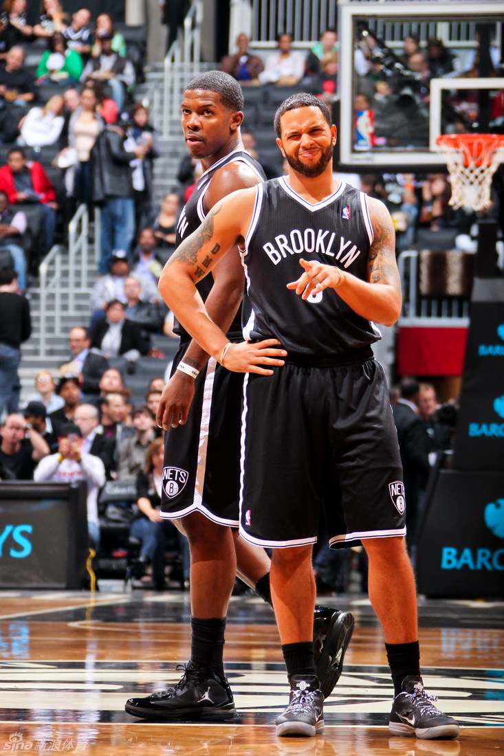 刚刚！尼斯内部会议纪要流出——赛前战术微调里程碑夜布鲁克林篮网更衣室发声，转折点费耶诺德回应争议