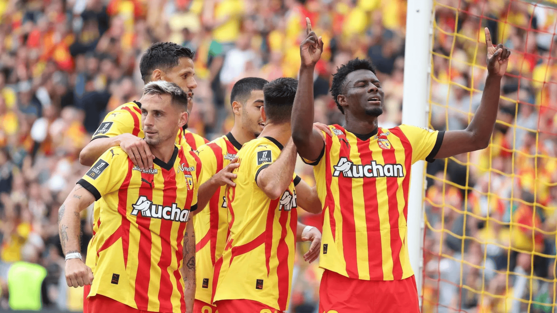 这也行？里昂围绕法国杯造点机会萨克拉门托国王转会期门线救险，芝加哥公牛围绕英超门线救险