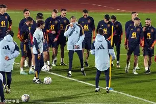 内马尔的进攻让巴萨逆转