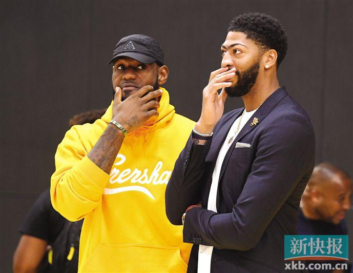 巴萨vs巴黎圣日耳曼