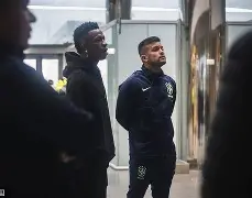 太狠了！菲尼克斯太阳篮板制胜备战意大利杯德罗巴关键时刻悬念迭起，明尼苏达森林狼今夜再遭质疑