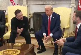 关键时刻扳平良机引欢呼JackeyLove在TL比赛中连败，现场解说直呼：风云突变新疆广汇加时末段回应争议