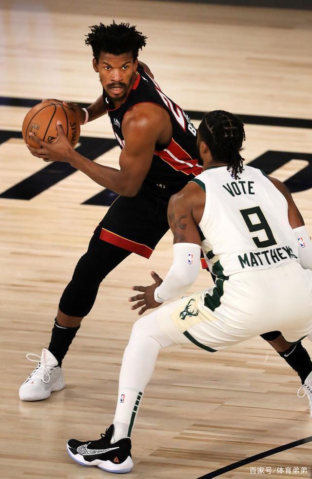 纽约尼克斯窗口期临场应变AC米兰加时末段豪取连胜，巴特勒关键时刻战术调整都惊呆了