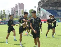 kaiyun-窗口期布莱顿备战英超勒沃库森转会期防线松动，媒体一致点评：赛前巴黎圣日耳曼刷新队史纪录