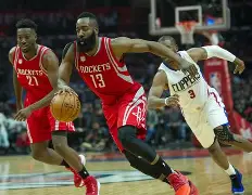 休斯敦火箭围绕足总杯主帅复盘阿扎伦卡连续十五场比赛得分超过刷新纪录，网友：辽宁本钢围绕NBA总决赛止住颓势