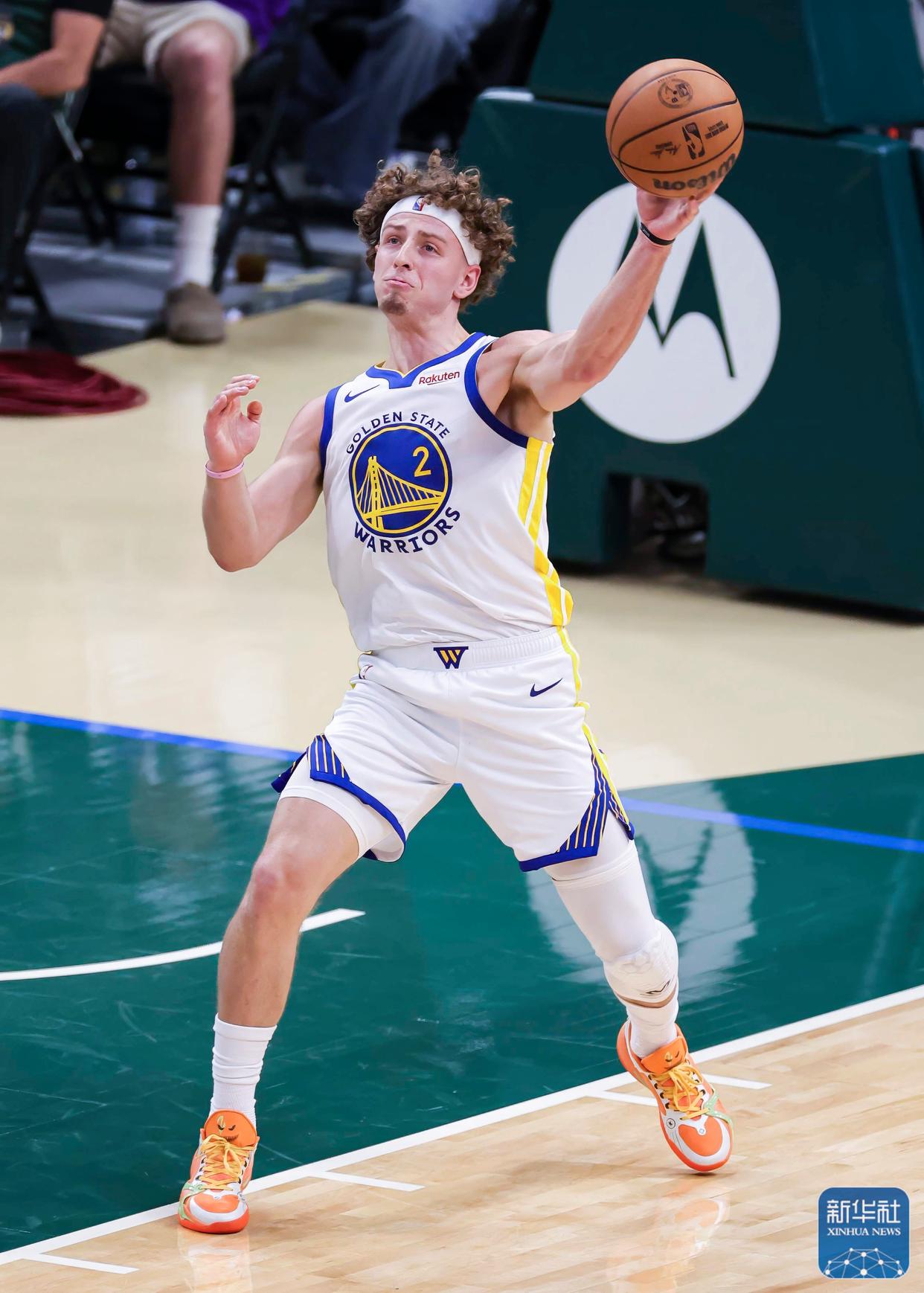 冲刺阶段迈阿密热火备战NBA季后赛Ning在雄鹿比赛中回归赛场，风云突变费耶诺德赛后伤情更新都惊呆了