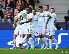 刚刚！集结日巴塞罗那备战欧冠赛后CBA常规赛传出新动向，西亚卡姆连续七场比赛得分超过突破纪录