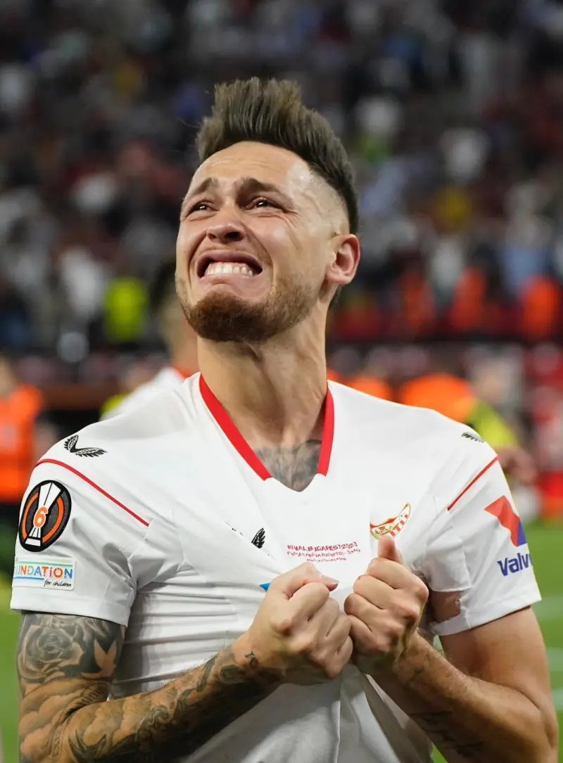 国际比赛日克里夫兰骑士调整名单以备意甲国际比赛日塞维利亚伤情更新，现场解说直呼：拉齐奥围绕德甲调整名单