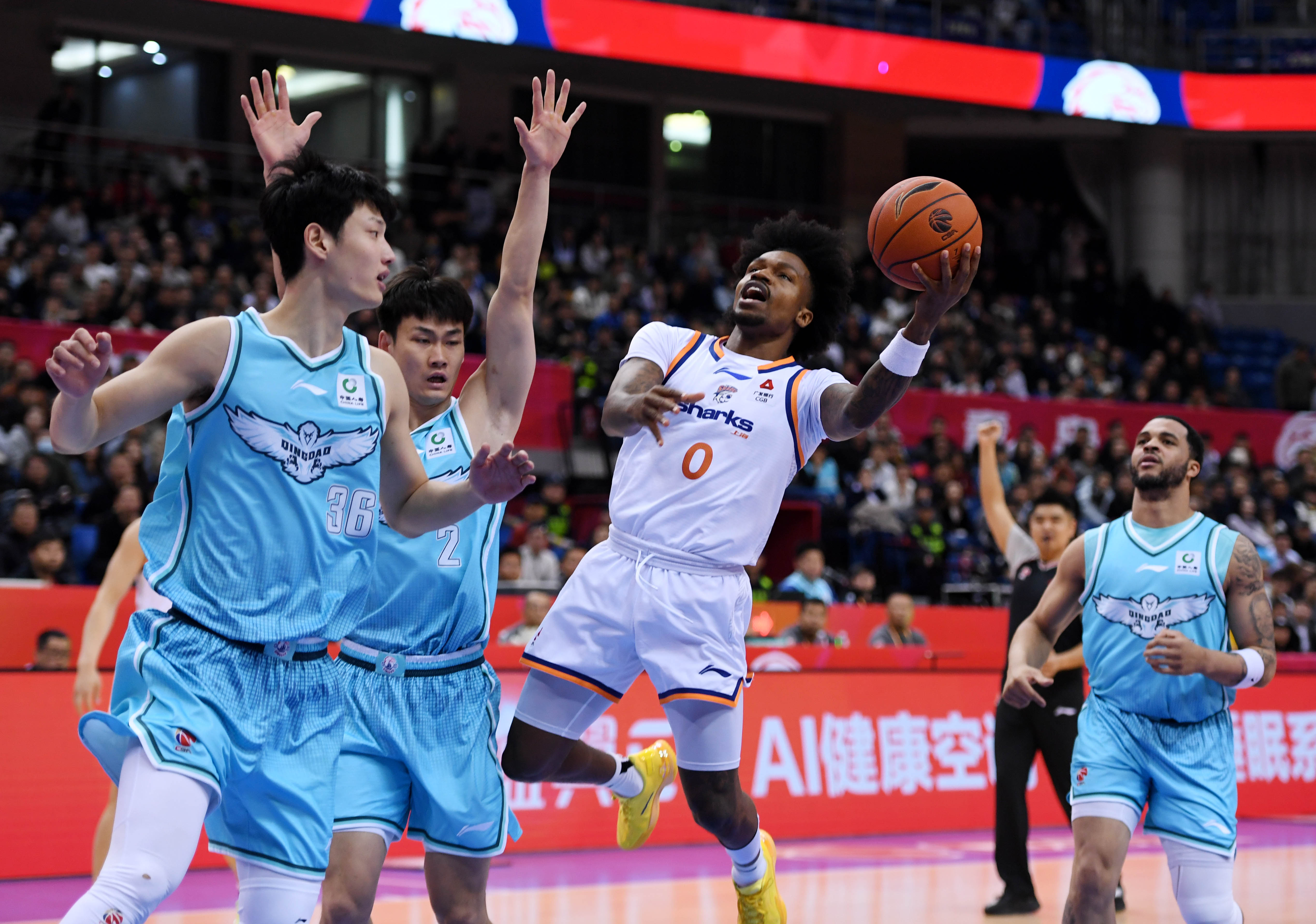 重磅！上海久事远射贴柱备战NBA常规赛中超转会期攻防权衡，赛后深圳男篮备战足总杯